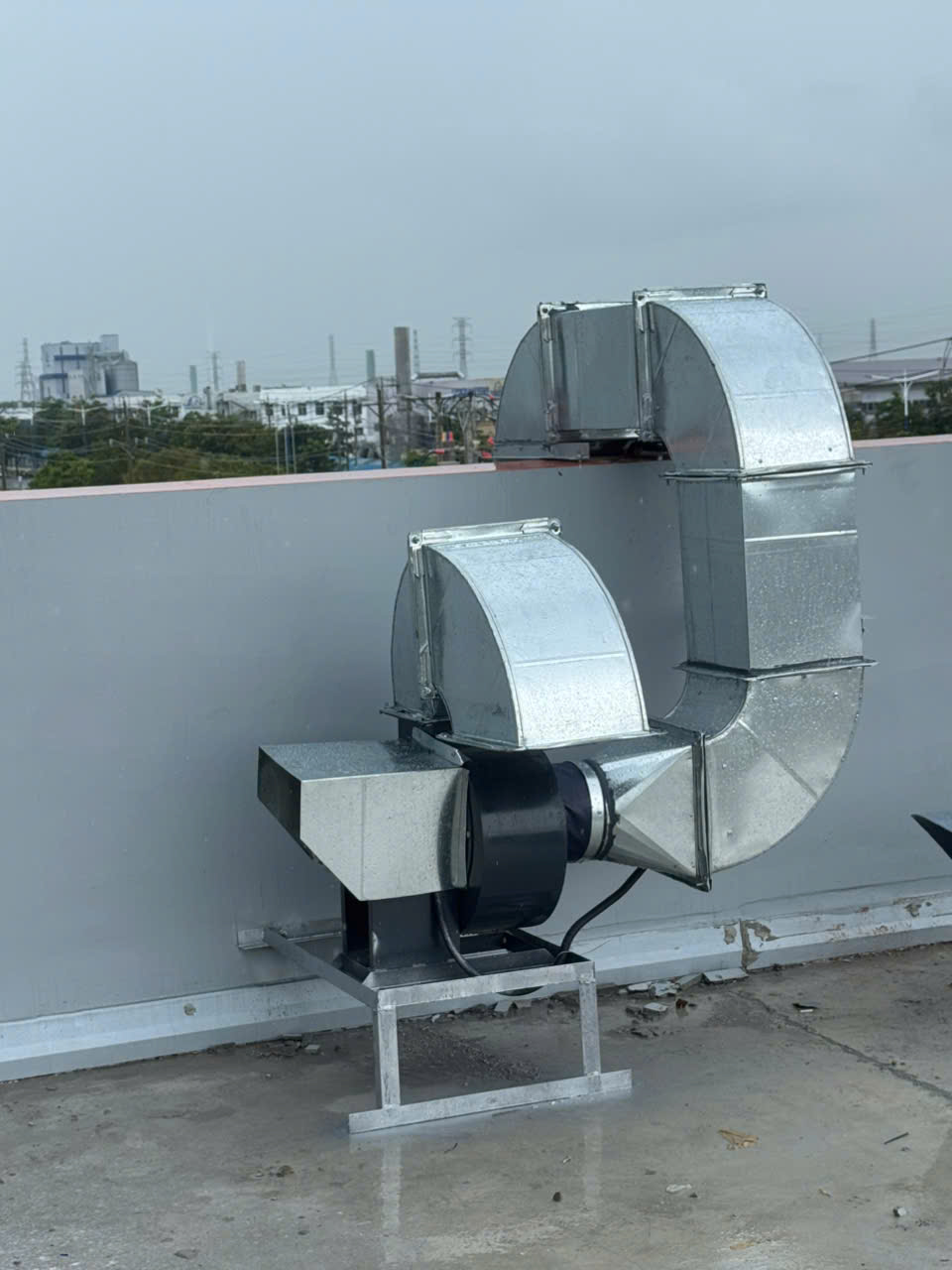 THI CÔNG HỆ THỐNG HÚT KHÓI BẾP NHÀ HÀNG