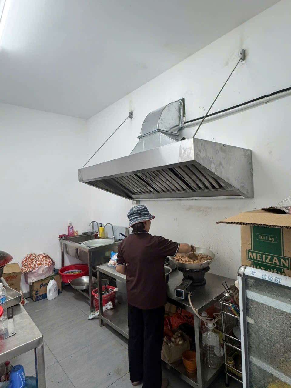 THI CÔNG HỆ THỐNG HÚT KHÓI BẾP NHÀ HÀNG